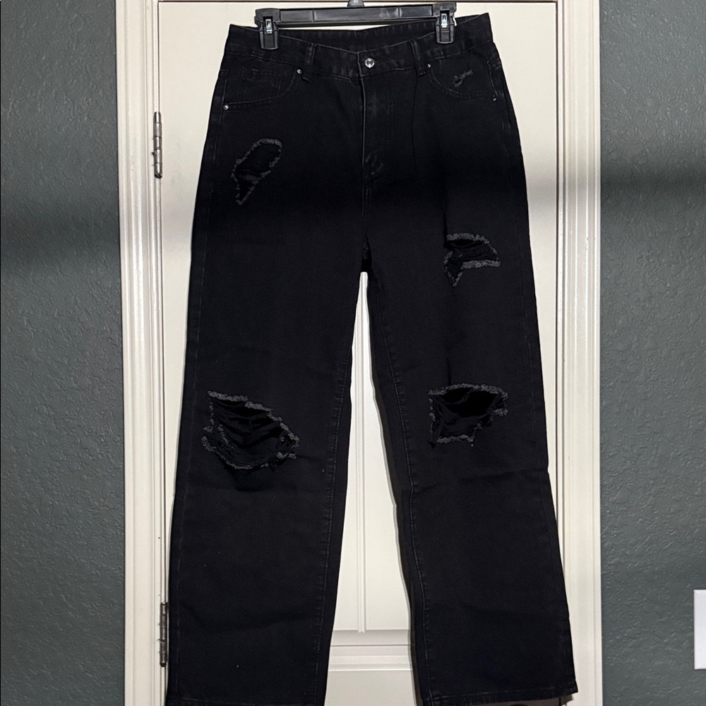 Men's Black Distressed Jeans